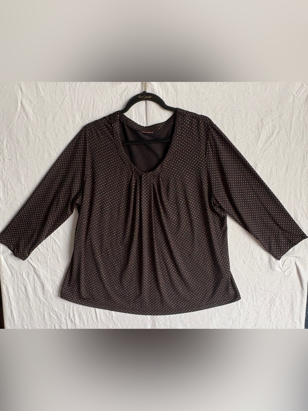 Hearts of palm Women’s Black Gold Ploka Dot Scoop Neck Pleated 3/4